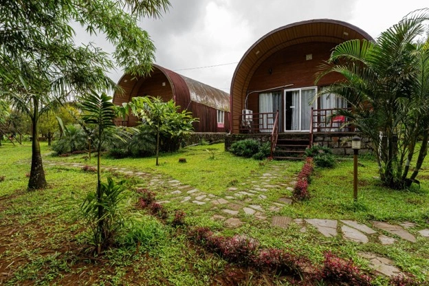 Luxury resort package experience at Streamedge Sakleshpur